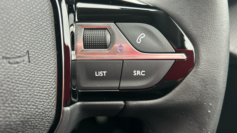 Peugeot 208 1.2 PureTech 100 Allure 5dr Petrol Hatchback